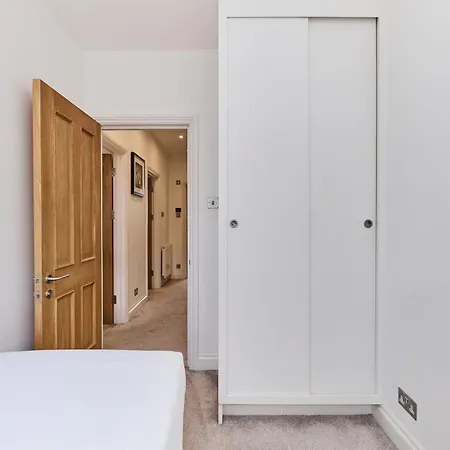 The Porchester Gardens - Modern & Bright 4bdr With Garden And Parking Apartment London