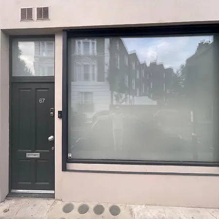 Unique Luxury In The Heart Of London. Air Conditioned With Private Garden Apartment