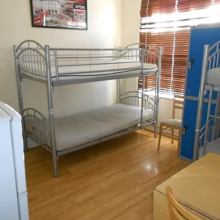 Hostel 24/7