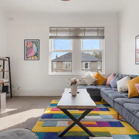 Apartment The Turnpike - Free Parking London
