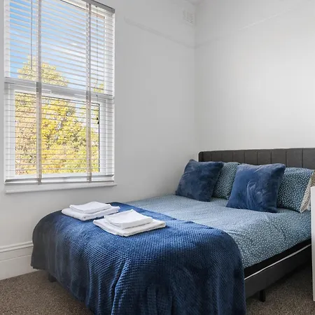 Apartment The Turnpike - Free Parking *
