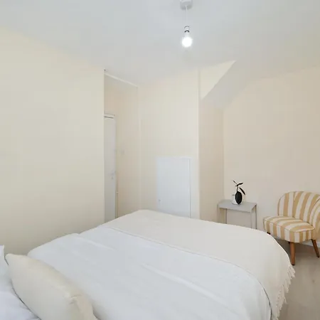 Apartment Spacious 5 Bedroom 3 Mins Walk From Mile End