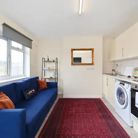 Apartment Spacious 5 Bedroom 3 Mins Walk From Mile End