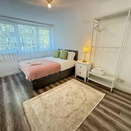 Betty Homes - Nearby Angel And Highbury