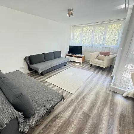 Betty Homes - Nearby Angel And Highbury Apartment