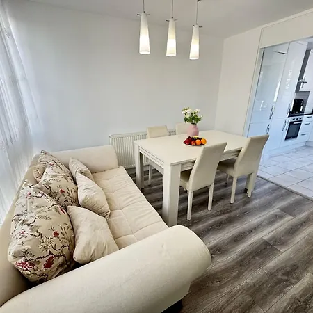 Betty Homes - Nearby Angel And Highbury * London