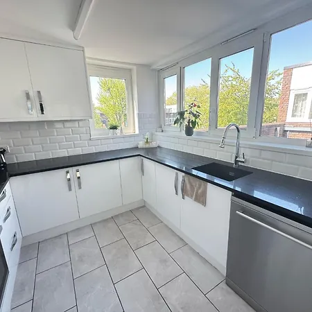 Betty Homes - Nearby Angel And Highbury *