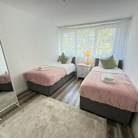 Betty Homes - Nearby Angel And Highbury London
