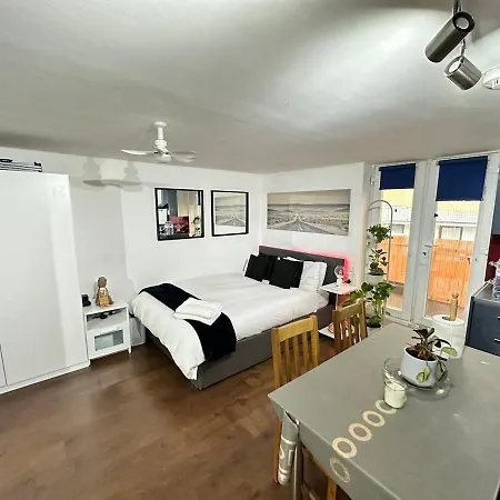 Holiday home Cozy Modern In The Heart Of London