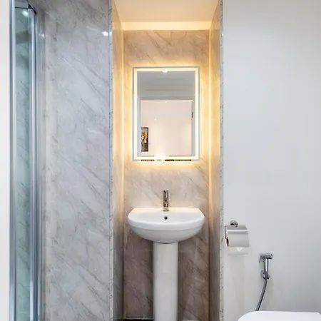 The Chapter Hotels- Leisure *