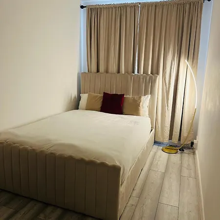 Entire 2-bedroom Flat Close To Hyde Park, Paddington Station, Bayswater And Queensway Station