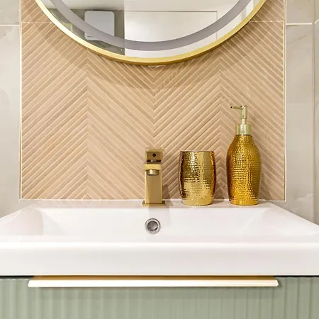 Stylish Gem Next Transport Easy Access Ctr Apartment