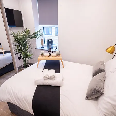 Apartament Chic 2king Bd London With Ensuite & Pull Out Bed Finchley