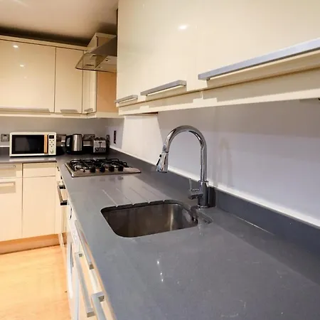 Apartment Canary Wharf 1-bedroom Apartment, Sleeps 3 - Prime Location *