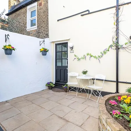 Apartment Idyllic 2bd Retreat By The River Thames Fulham