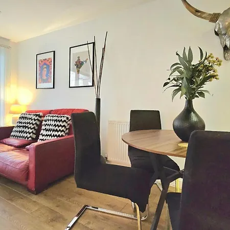 דירה Athera - Festival Quarter, Canary Wharf 2 Bed, 2 Bath With Balcony And Gym Facility *