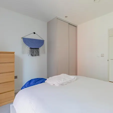 Gorgeous 1bd Flat With Incredible Views Of The O2 *