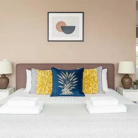 Wandsworth Penthouse - Large Terrace & Outdoor Living In Apartment London