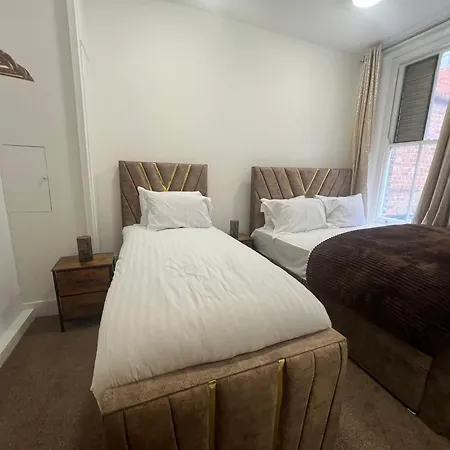 Stylish And Modern In Vibrant Soho Unbeatable Location Wdg Apartment London