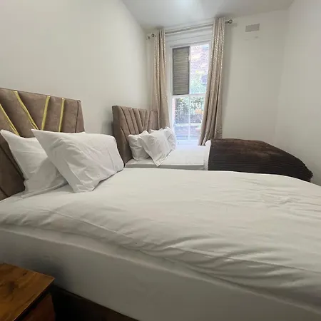 Stylish And Modern In Vibrant Soho Unbeatable Location Wdg London