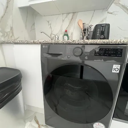 Stylish And Modern In Vibrant Soho Unbeatable Location Wdg Apartment *