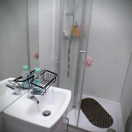 Apartment Apartmentsleeps4-west Kensington-petsok-parking *