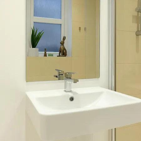 Apartment Peaceful Flat In Westminster - Near Victoria & Tate Britain
