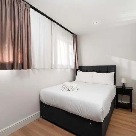 The Turrets, Willesden Apartamento Londres