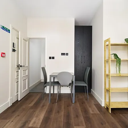 Apartamento The Turrets, Willesden *