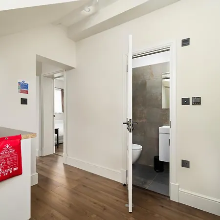 Apartamento The Turrets, Willesden
