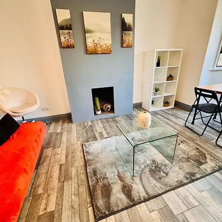 Flats, Location For Tourists, Next Tower Bridge London