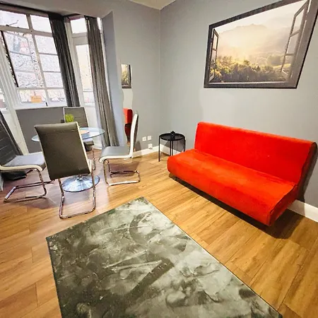 Flats, Location For Tourists, Next Tower Bridge Apartment London