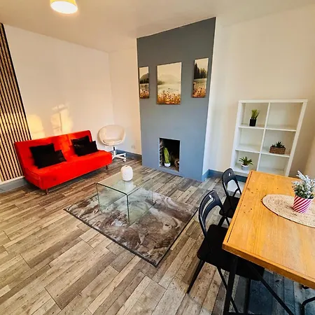 Flats, Location For Tourists, Next Tower Bridge London