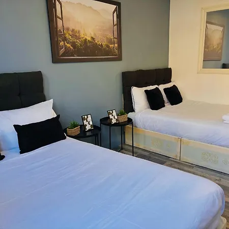 Flats, Location For Tourists, Next Tower Bridge Apartment