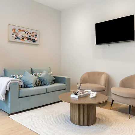 Modern 2br Sleeps 6 Spacious And Bright The Pine *
