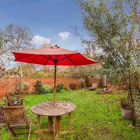 Huge Family2 Bed Sleeps 6 Ppl Acton Park Chiswick Apartment London