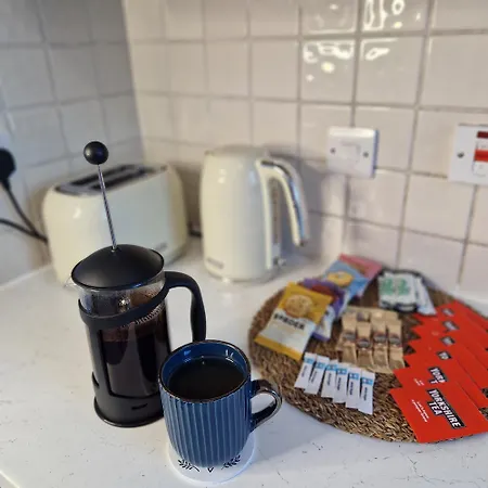Apartment Modern Spacious 1 Bed Flat Westfield Shepherds Bush Free Wifi *