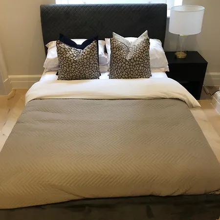 Willesden Boutique