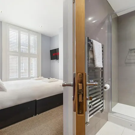 5 Bedroom Flat In Paddington Apartment London