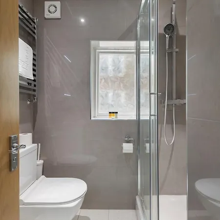 Apartment 5 Bedroom Flat In Paddington London