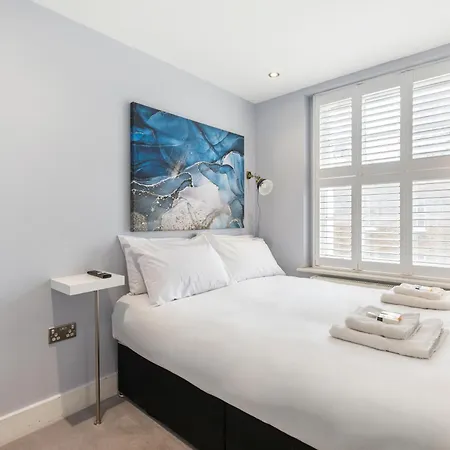 5 Bedroom Flat In Paddington *