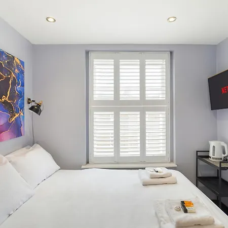 5 Bedroom Flat In Paddington Apartment *