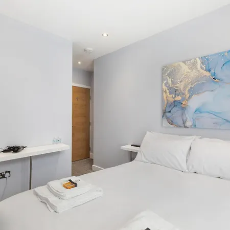Apartment 5 Bedroom Flat In Paddington London
