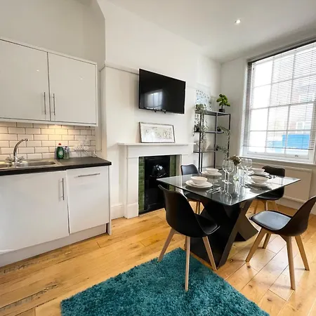 Victoria Maisonette *