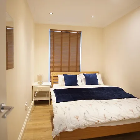 Apartment Evergreen Apartments, Flat 3, London