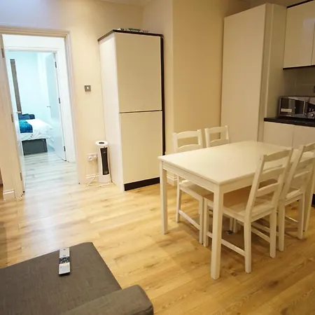 Apartment Evergreen Apartments, Flat 3,