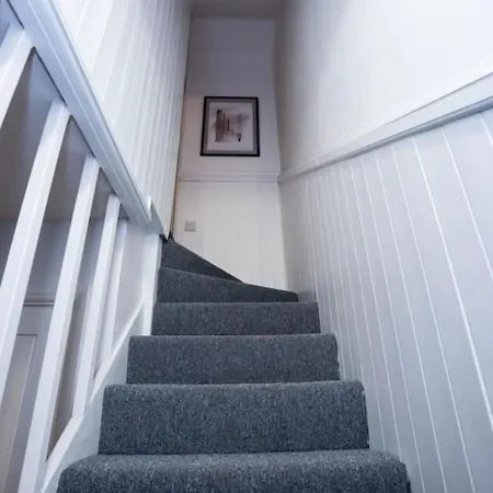 3 Bed Modern House Tottenham Londyn