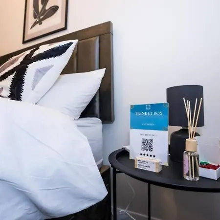 3 Bed Modern House Tottenham Apartment