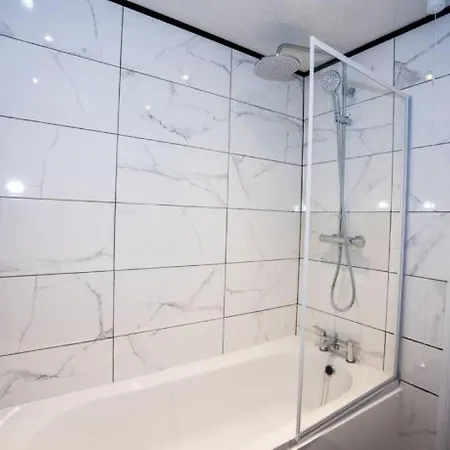 3 Bed Modern House Tottenham Apartament *