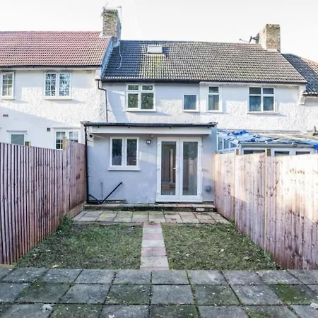 3 Bed Modern House Tottenham Apartament *